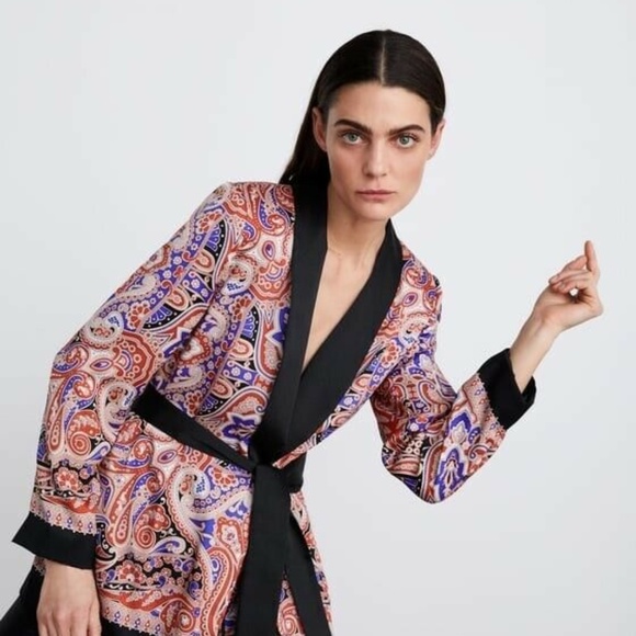 Zara Paisley Printed Laped Collar Flowy Blazer - Picture 11 of 13